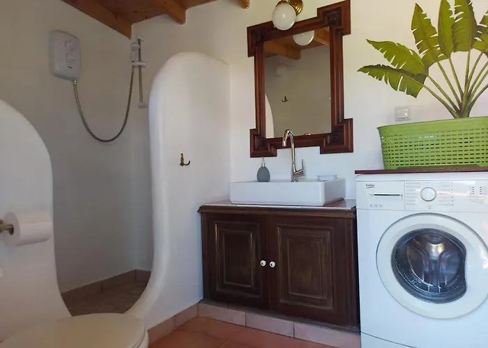 Varias Art House * Kaliráhi