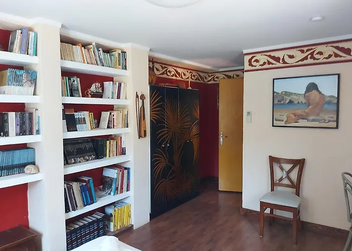 Varias Art House Kallirákhi