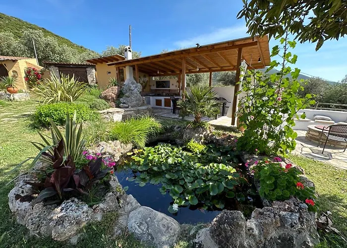 아파트 Varias Art House Kallirákhi